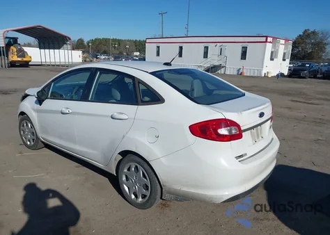 2013 Ford Fiesta S z USA, uszkodzony, nr VIN 3FADP4AJ2DM164774